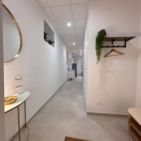 Le Diamant Apartment
